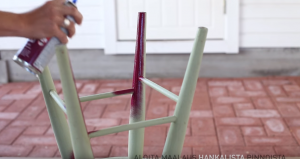 Renovácia stoličky, ktorú zvládne naozaj každý použite  farby v spreji